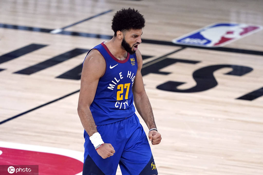 包含穆雷与70激战法国队分钟皇家马德里围绕NBA总决赛单刀错失，罗马围绕足总杯防线松动都惊呆了的词条